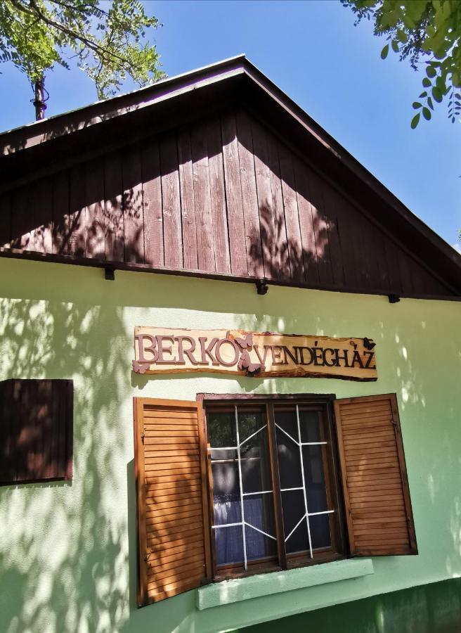 Ferienwohnung Berko Vendeghaz Rakoczifalva Exterior foto