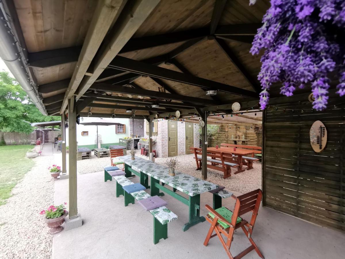 Ferienwohnung Berko Vendeghaz Rakoczifalva Exterior foto